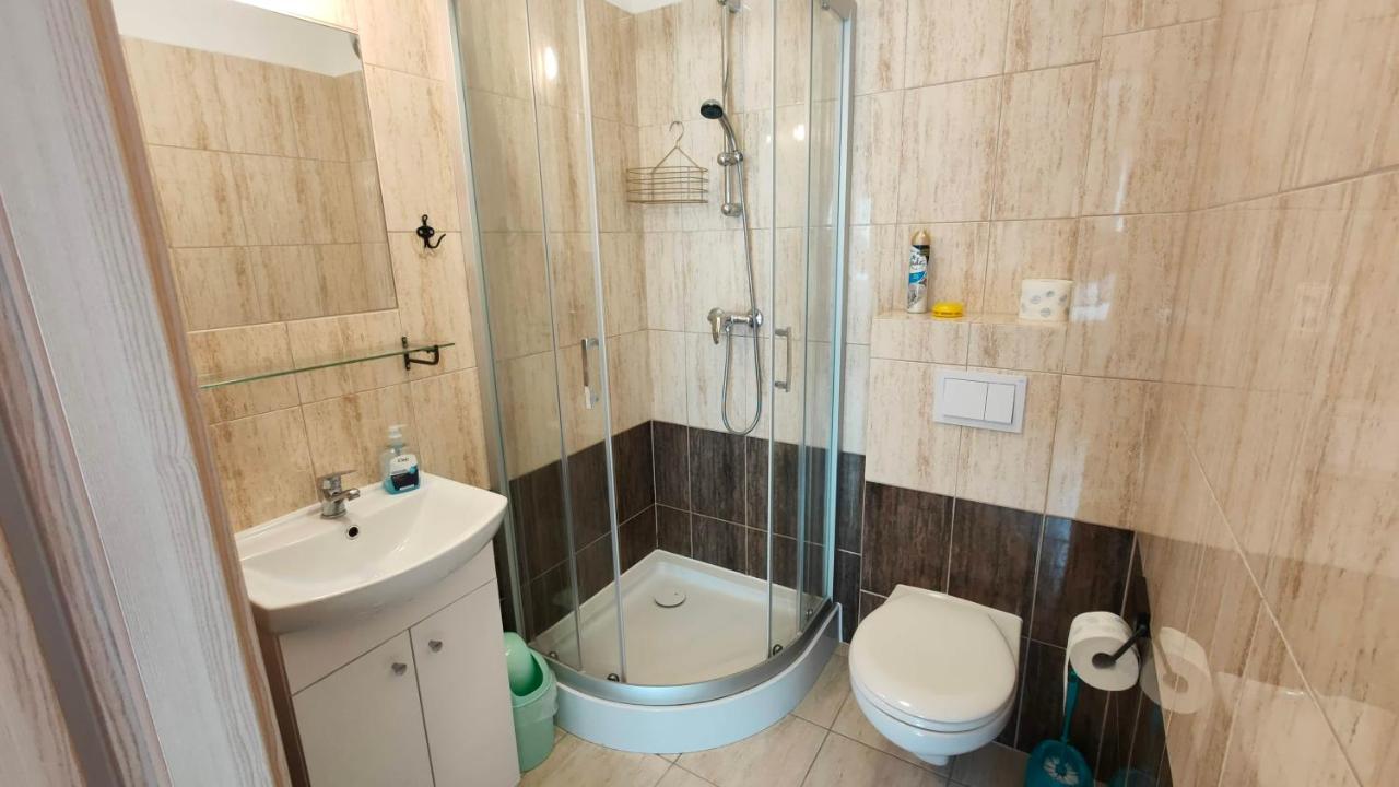 Apartamenty Przy Brzegu Рови Екстер'єр фото