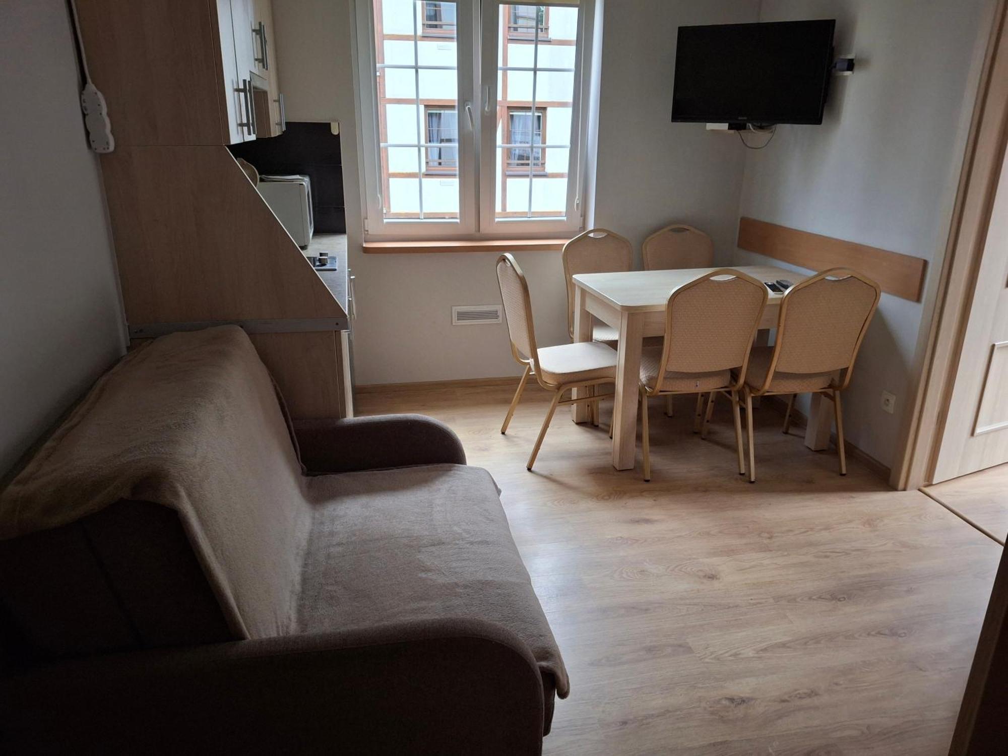 Apartamenty Przy Brzegu Рови Екстер'єр фото